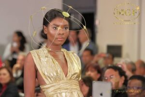 MILANO FASHION WEEK 2026: GRACIELA SAEZ PORTA IL MILANO GOLDEN FASHION ALL’ACQUARIO CIVICO DI MILANO CON IL SOSTEGNO DEL COMUNE